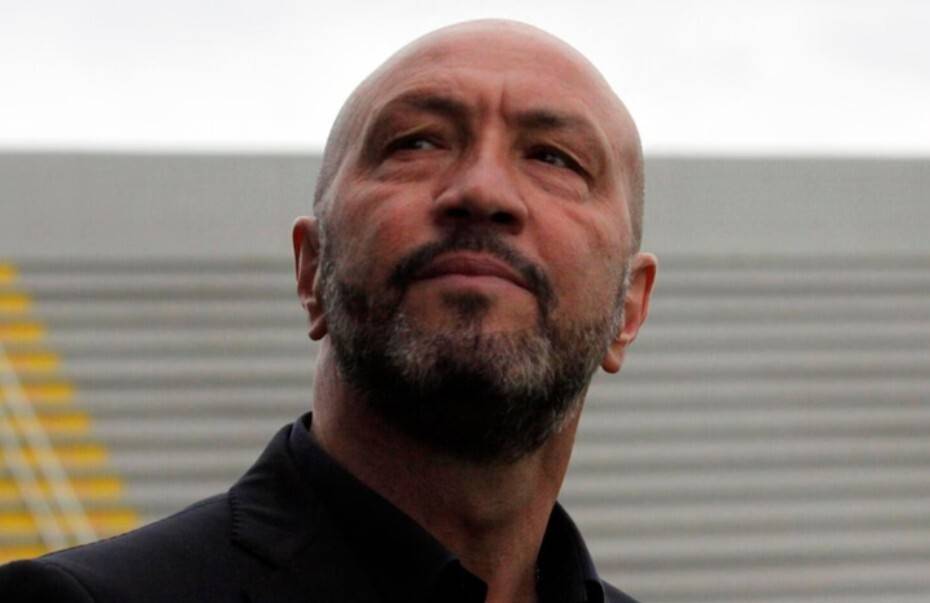 曾加：意大利门将位置人才储备非常充足；齐沃现在做得非常棒